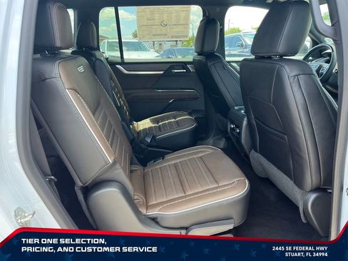New 2026 GMC Acadia Denali Ultimate FWD image 18