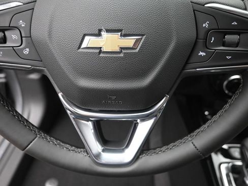 New 2026 Chevrolet Trax LT w/ Driver Confidence Package FWD image 17