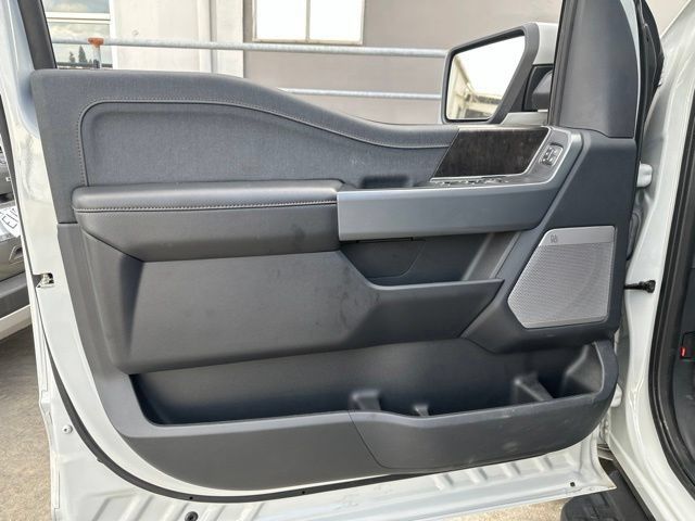 Used 2023 Ford F150 Lightning Lariat AWD/4WD image 9