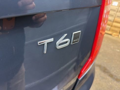 Used 2021 Volvo XC90 T6 Momentum w/ Climate Package image 24