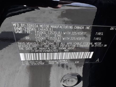 Used 2017 Toyota RAV4 XLE w/ Plus Extra Value Package image 31