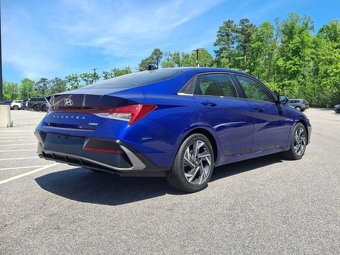 New 2026 Hyundai Elantra Limited FWD image 12