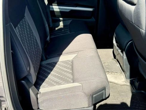 Used 2018 Toyota Tundra SR5 image 15