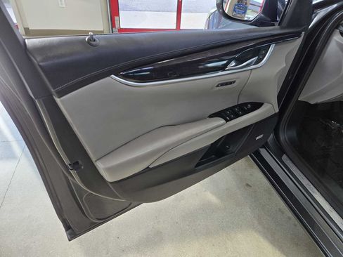Used 2017 Cadillac XTS Luxury w/ Driver Awareness Package AWD/4WD image 9