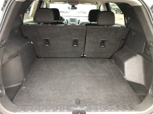 Used 2021 Chevrolet Equinox LT image 10