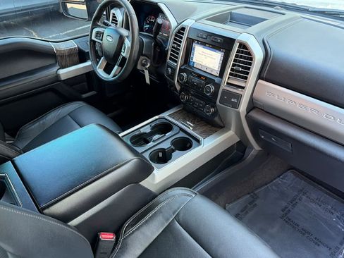 Used 2017 Ford F250 Lariat w/ Chrome Package AWD/4WD image 17
