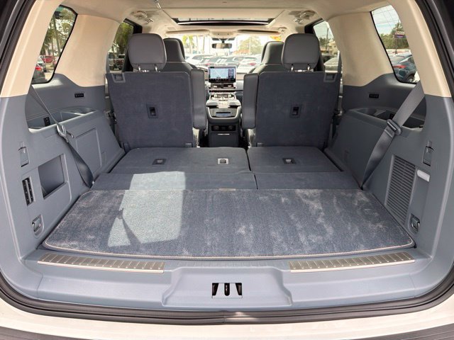 Used 2024 Lincoln Navigator Black Label AWD/4WD image 21