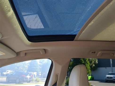 Used 2015 Volvo XC60 T5 Premier w/ Proximity Package image 21