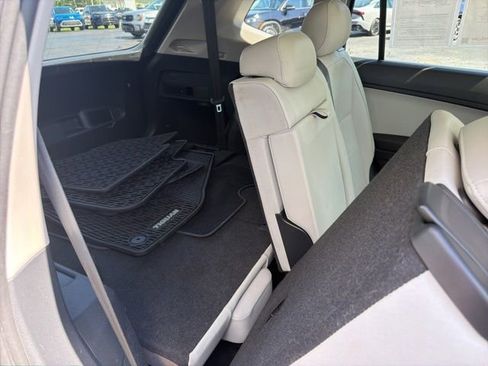 Used 2018 Volkswagen Tiguan SEL FWD image 26