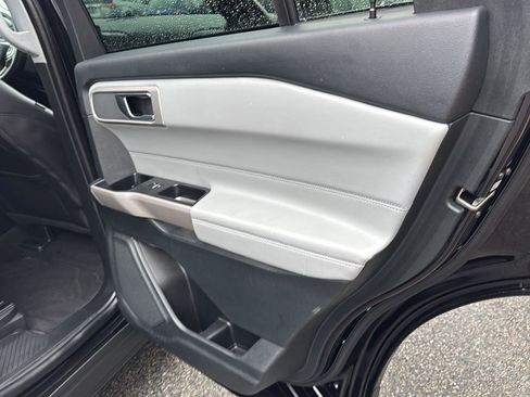 Certified 2024 Ford Explorer XLT w/ Equipment Group 202A image 13