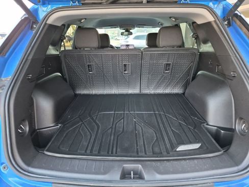 Used 2024 Chevrolet Blazer LT w/ Convenience Package FWD image 24