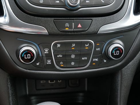 Used 2023 Chevrolet Equinox LT AWD/4WD image 23