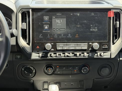 Used 2025 Nissan Frontier SV AWD/4WD image 22