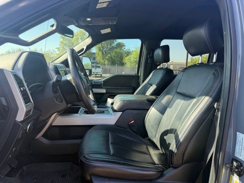 Used 2020 Ford F150 Lariat w/ Equipment Group 502A Luxury AWD/4WD image 12