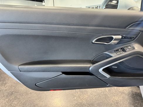 Used 2014 Porsche Cayman S image 27