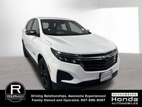 Used 2023 Chevrolet Equinox LS w/ LS Convenience Package AWD/4WD image 3
