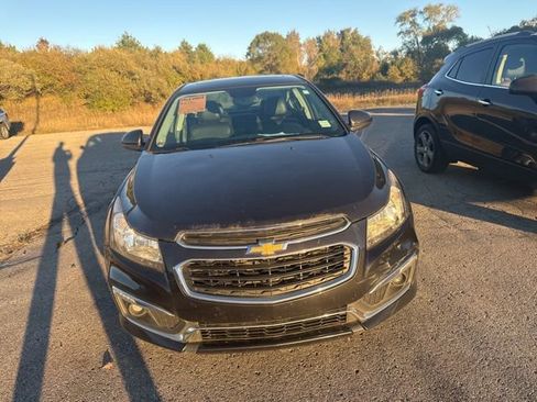 Used 2015 Chevrolet Cruze LT w/ Sun, Sound and Sport Package image 9