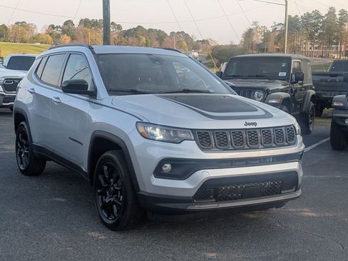 New 2026 Jeep Compass Latitude AWD/4WD image 2