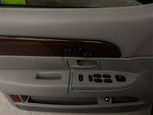 Used 2004 Mercury Grand Marquis LS RWD image 22