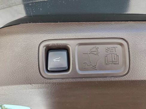 Used 2022 Ford Expedition King Ranch RWD image 11