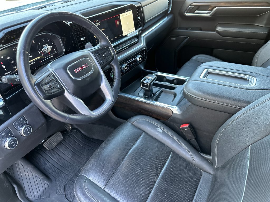 Used 2022 GMC Sierra 1500 SLT w/ SLT Convenience Package AWD/4WD image 9