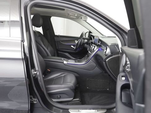 Used 2020 Mercedes-Benz GLC 300 4MATIC image 21