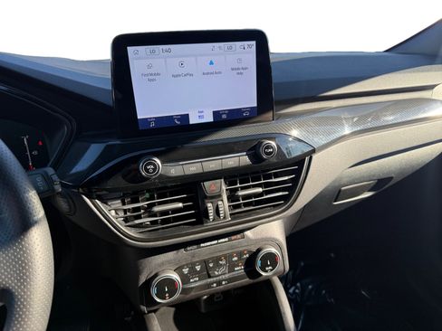 Certified 2025 Ford Escape ST-Line w/ Equipment Group 301A image 12