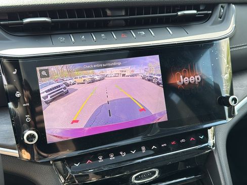 New 2026 Jeep Grand Cherokee L Limited AWD/4WD image 29