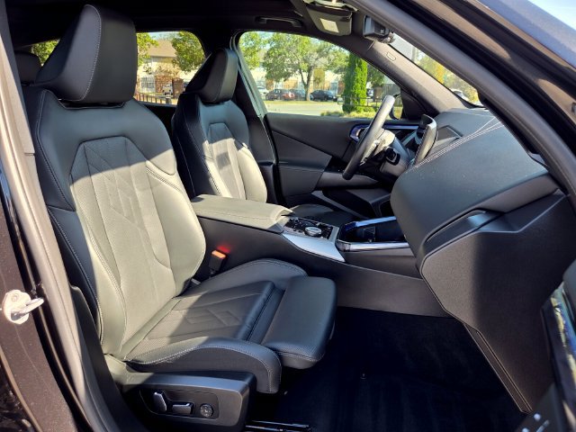 Used 2025 BMW X3 xDrive30i AWD/4WD image 23