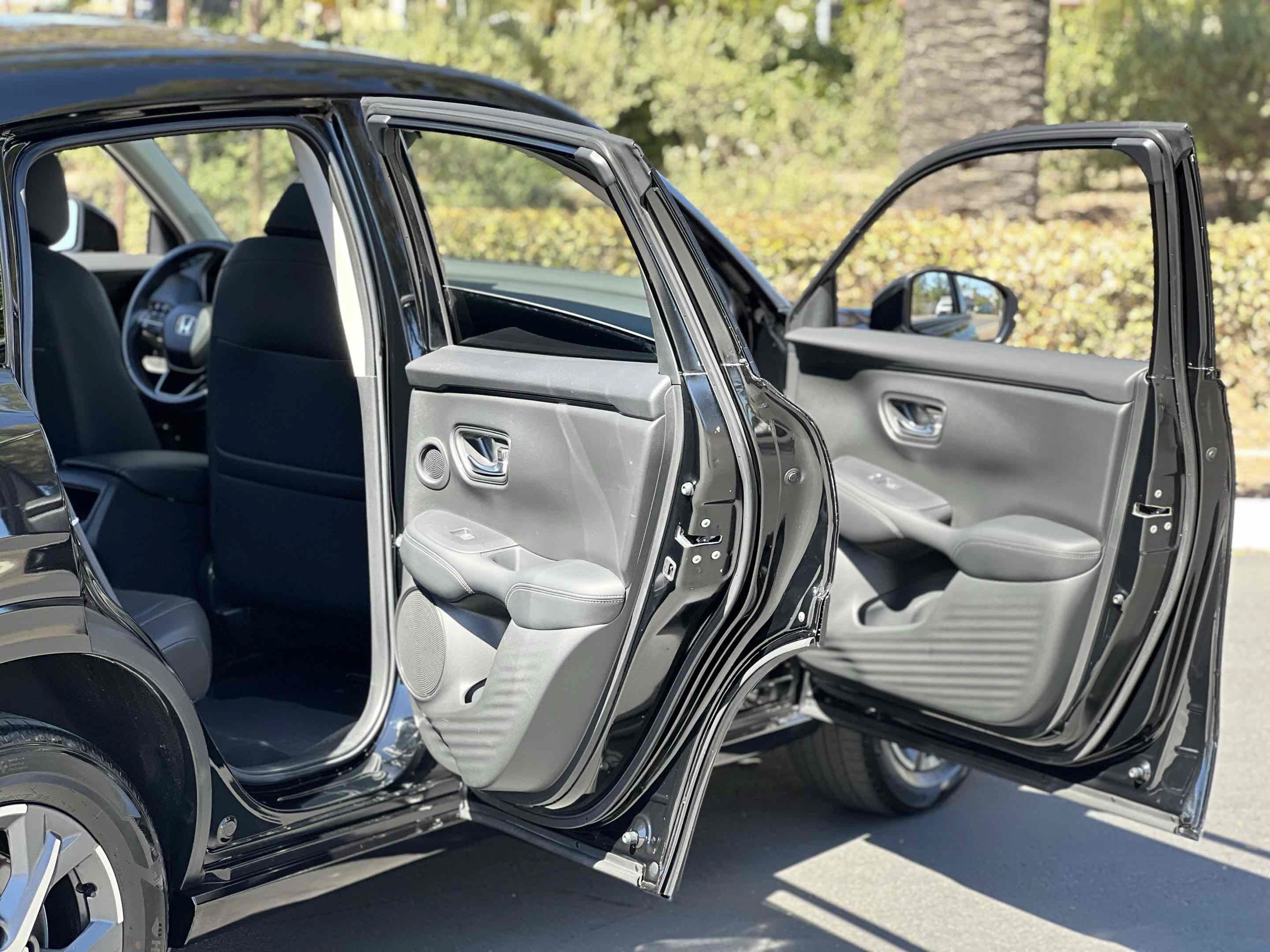 Used 2024 Honda HR-V EX-L image 10