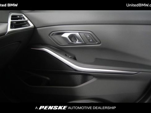 Used 2025 BMW 330i xDrive Sedan w/ Convenience Package image 23