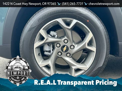 New 2026 Chevrolet Trax LT w/ LT Convenience Package FWD image 9