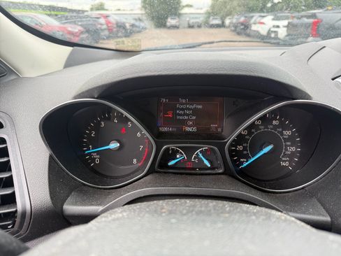 Used 2019 Ford Escape SE AWD/4WD image 10