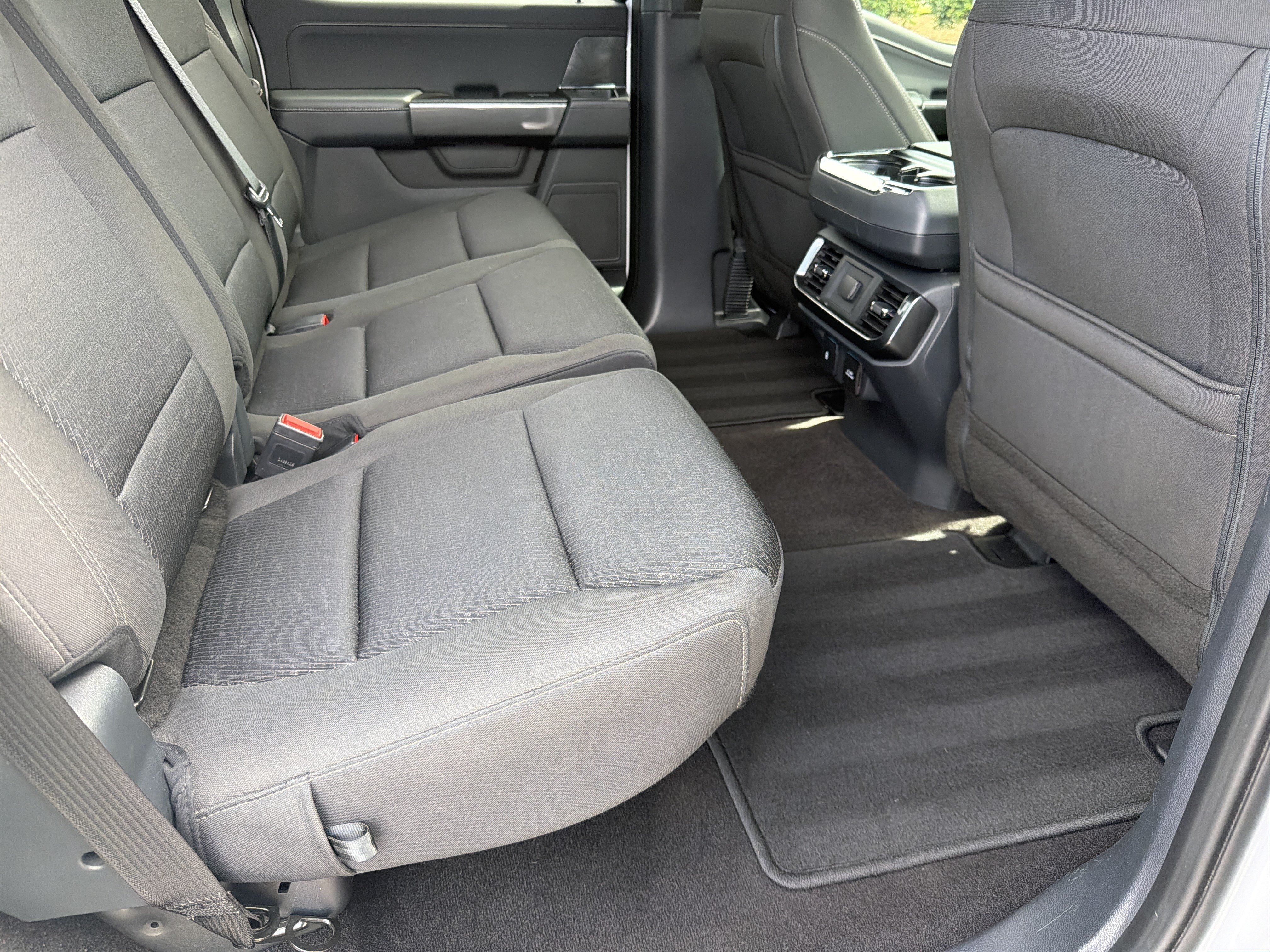 Used 2021 Ford F150 XLT w/ Equipment Group 302A High RWD image 25
