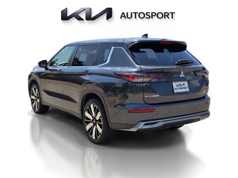 Used 2025 Mitsubishi Outlander SE AWD/4WD image 10