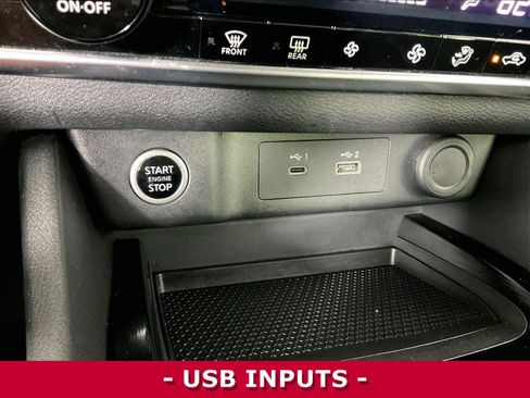 Certified 2023 Nissan Rogue SV FWD image 15