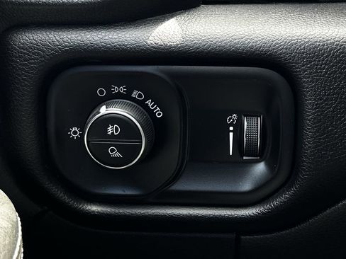 Used 2024 RAM 2500 Big Horn w/ Bed Utility Group AWD/4WD image 27