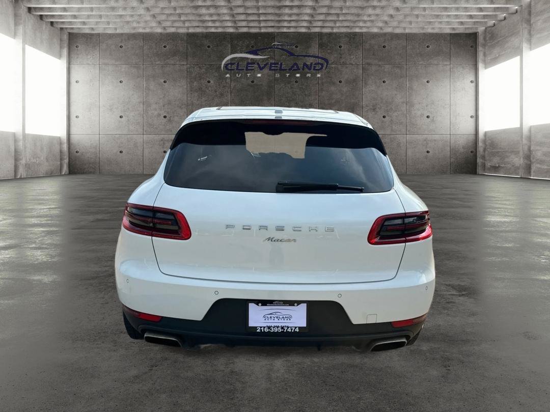 Used 2017 Porsche Macan AWD/4WD image 4