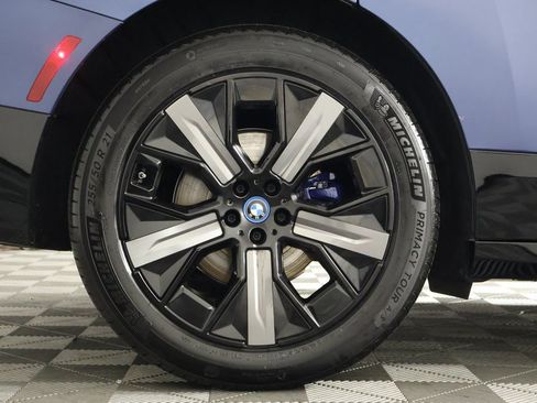 Certified 2024 BMW iX xDrive50 w/ Sport Package AWD/4WD image 15