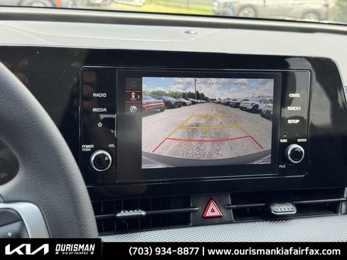 New 2025 Kia Sportage LX image 10