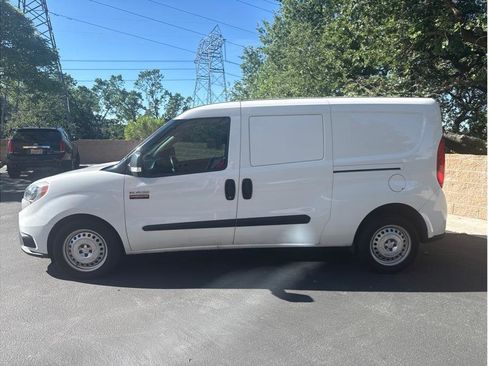 Used 2022 RAM ProMaster City Tradesman FWD image 2