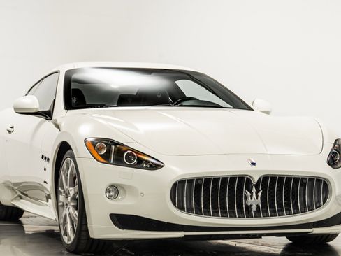 Used 2012 Maserati GranTurismo S image 3