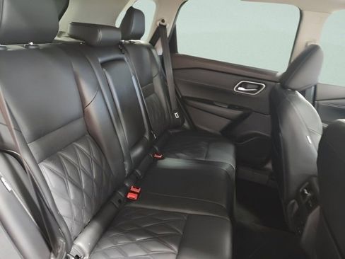 Used 2023 Nissan Rogue Platinum w/ Platinum Premium Package image 20