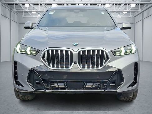 Certified 2026 BMW X6 xDrive40i AWD/4WD image 2