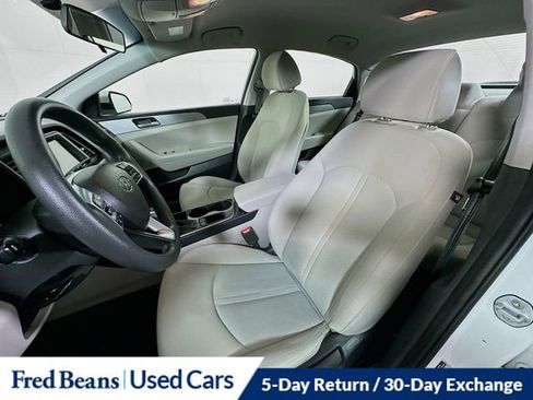 Used 2019 Hyundai Sonata SE FWD image 20