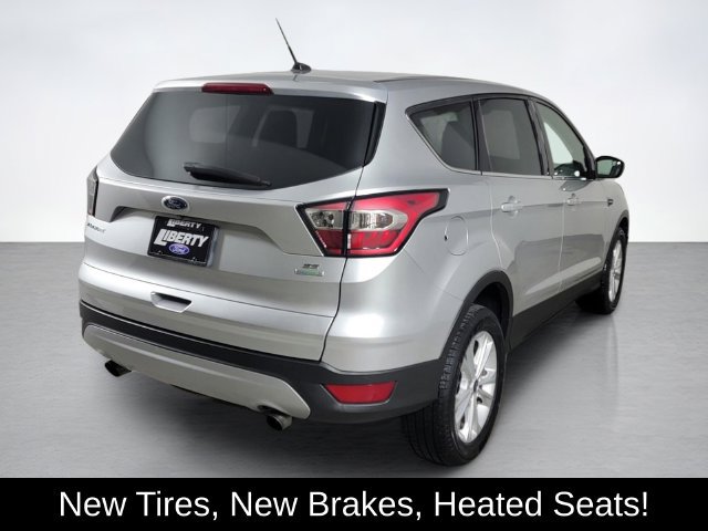Used 2017 Ford Escape SE w/ SE Cold Weather Package FWD image 3
