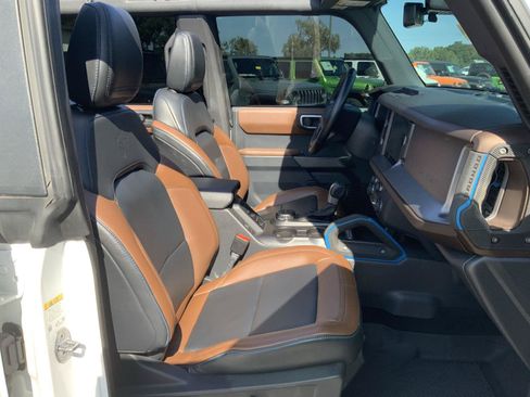 Used 2023 Ford Bronco Outer Banks AWD/4WD image 55