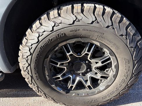Used 2019 Ford F150 XLT w/ Equipment Group 301A Mid RWD image 5