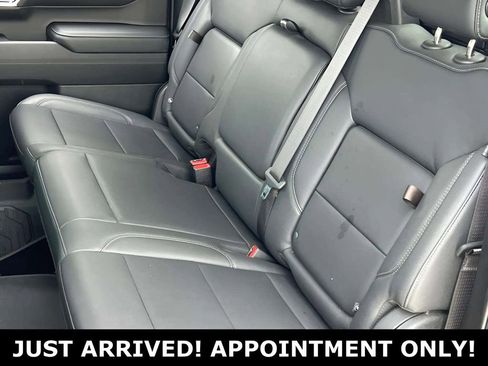 Used 2022 GMC Sierra 1500 SLT image 11