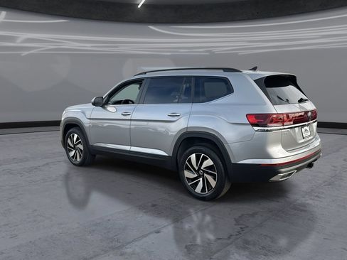 New 2026 Volkswagen Atlas SE FWD image 4